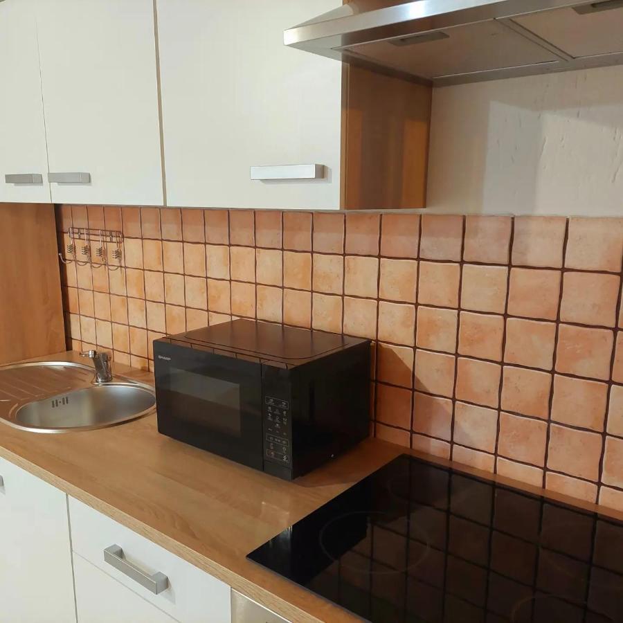 Apartman Thea Gomirje Eksteriør billede