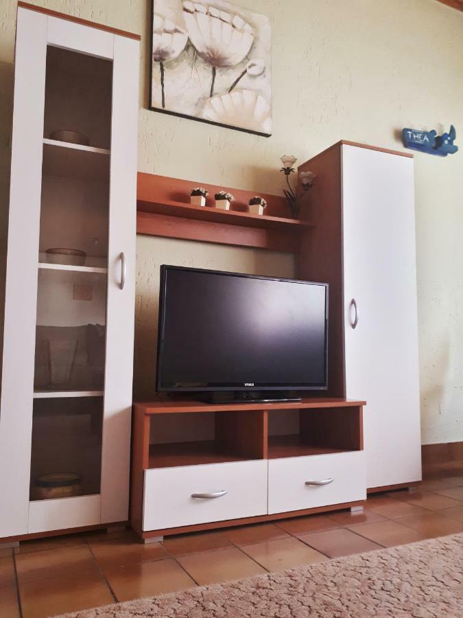 Apartman Thea Gomirje Eksteriør billede